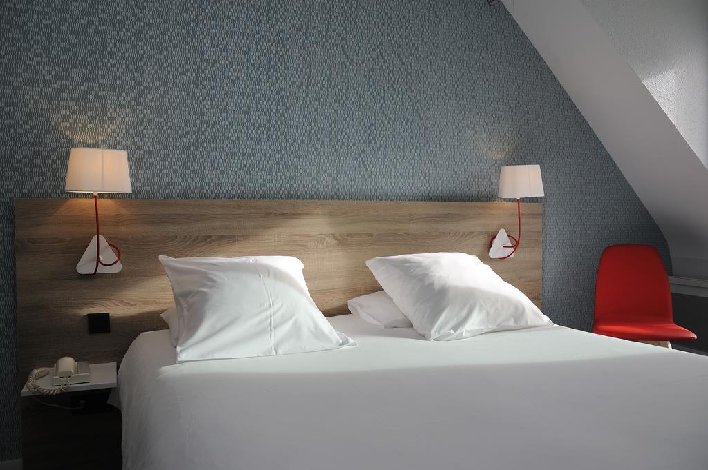 Hotel Beau Soleil Pornic Room photo
